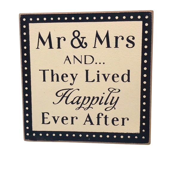 Home Accents Holiday Home ‘Mr. & Mrs. And… Lived Happily Ever After’ Sign Frame - Picture 1 of 4